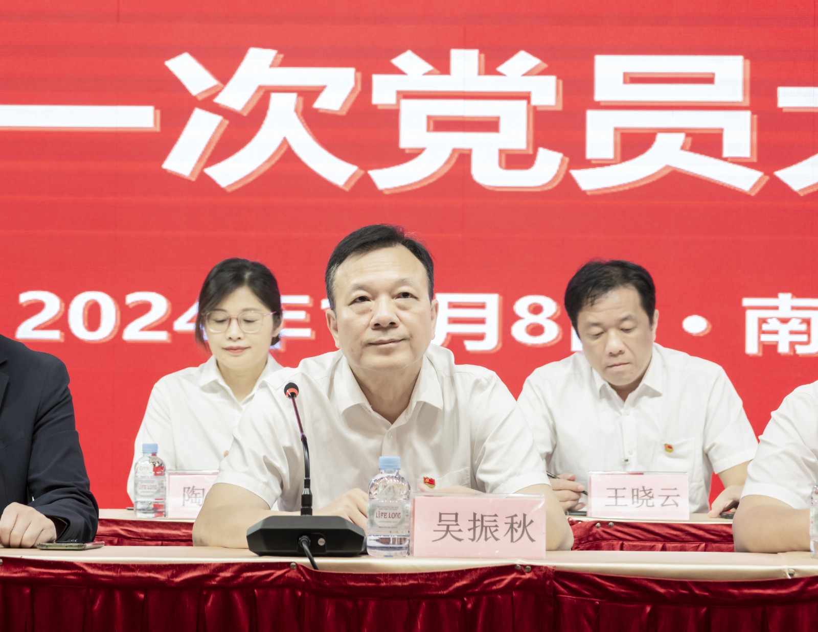 ebc0a6d6165ed8cb3a4d0403c6219b9.jpg